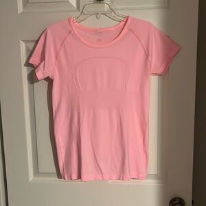 PINK LULULEMON SWIFTLY TECH SIZE 8
